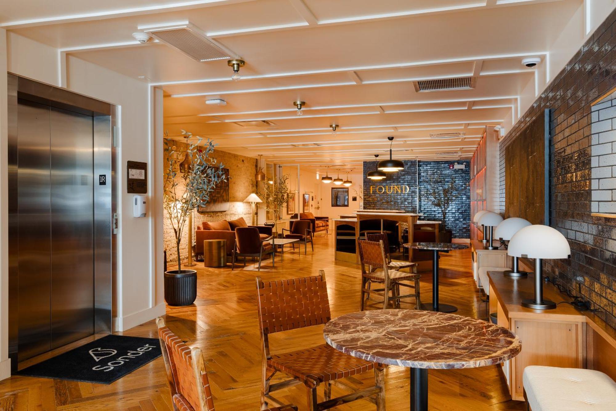 Found Chicago Powered By Sonder Hotel Bagian luar foto